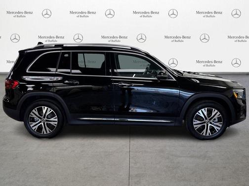 2025 Mercedes-Benz GLB 250 4MATIC
