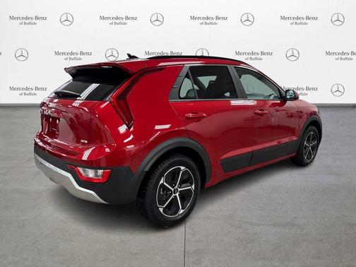 2025 Kia Niro LX