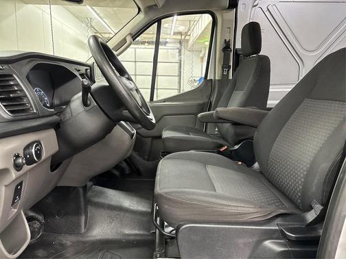 2021 Ford Transit-250 Base