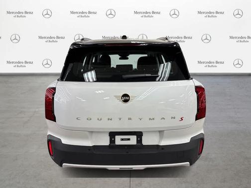 Nanuq White Metallic 2025 MINI Countryman Cooper S ALL4