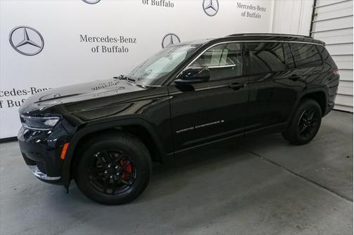 2022 Jeep Grand Cherokee L Laredo