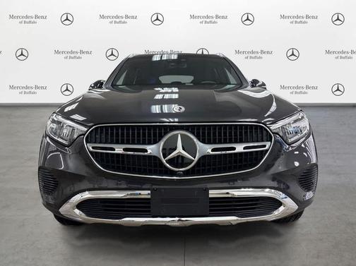 Graphite Grey Metallic 2026 Mercedes-Benz GLC 300 4MATIC