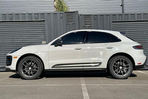 2023 Porsche Macan T