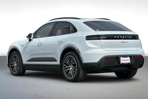 2025 Porsche Macan 4