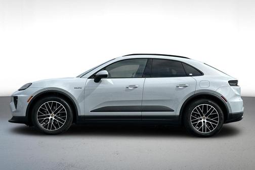 2025 Porsche Macan 4