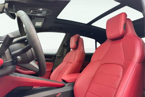 2025 Porsche Macan 4