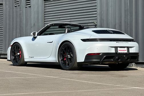 2026 Porsche 911 Carrera GTS