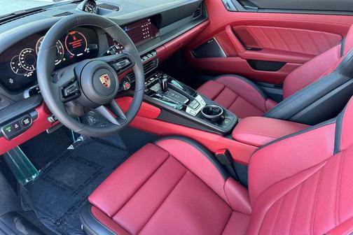 2026 Porsche 911 Carrera GTS