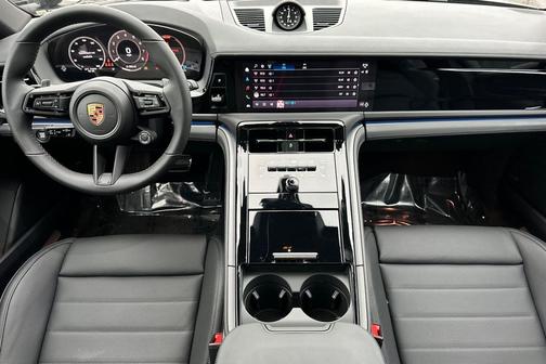 2026 Porsche Panamera Base