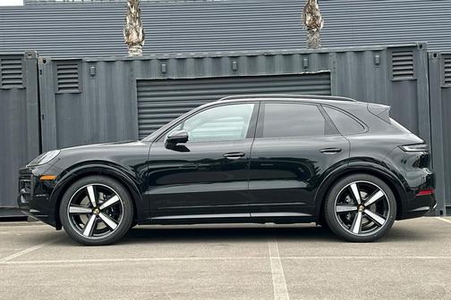 2026 Porsche Cayenne GTS