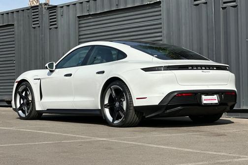 2024 Porsche Taycan 
