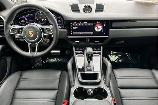 2022 Porsche Cayenne S