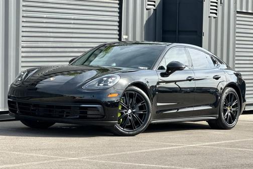 2019 Porsche Panamera 4