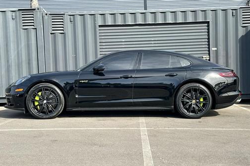 2019 Porsche Panamera 4