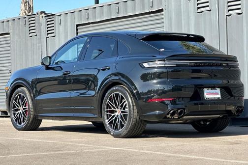 2026 Porsche Cayenne GTS