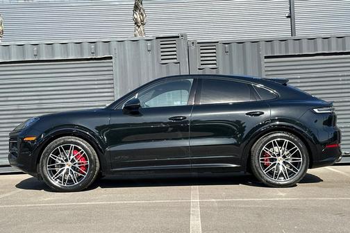 2026 Porsche Cayenne GTS