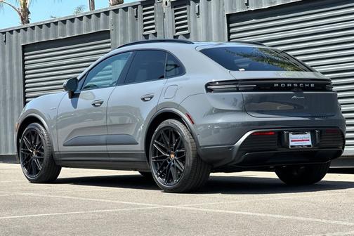Slate Grey Neo 2026 Porsche Macan Macan Electric
