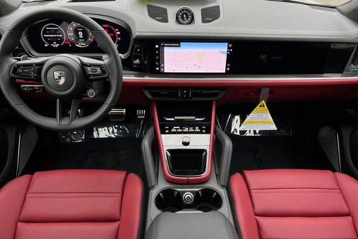 2025 Porsche Cayenne Turbo