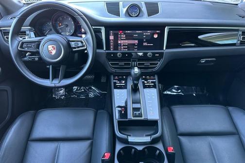 2023 Porsche Macan 