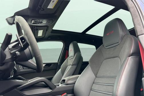 2025 Porsche Cayenne GTS