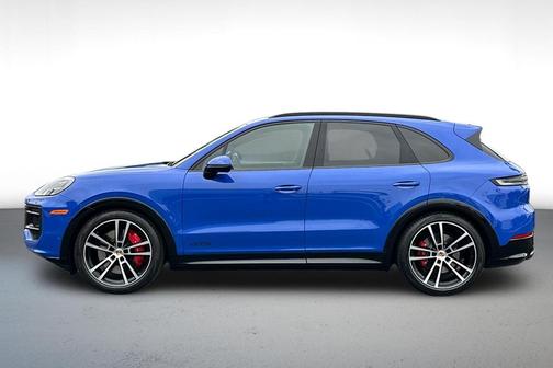 2025 Porsche Cayenne GTS