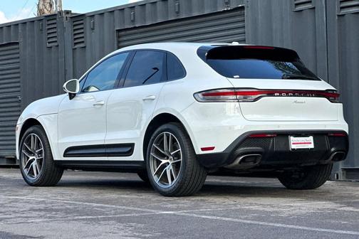 2023 Porsche Macan 