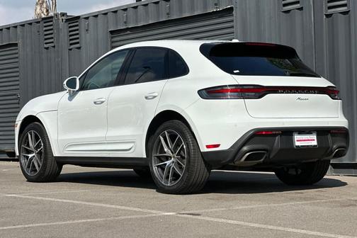 2025 Porsche Macan T