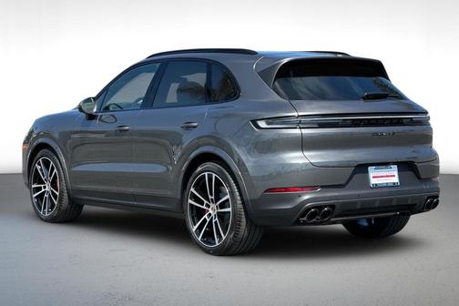 2025 Porsche Cayenne S