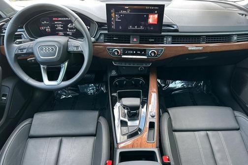 2023 Audi A4 allroad Prestige 45 TFSI quattro S tronic
