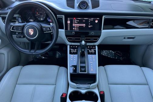 2023 Porsche Macan