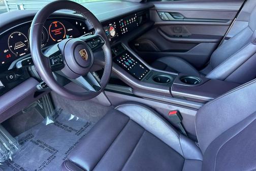 2022 Porsche Taycan 4