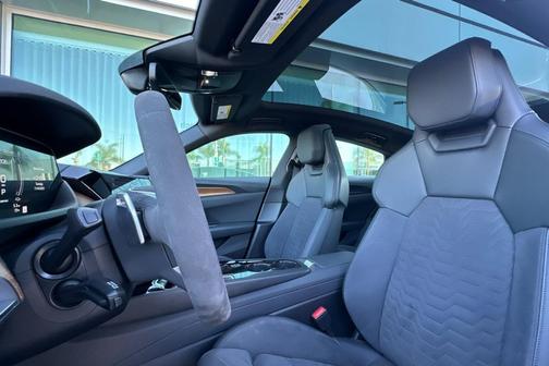 2022 Audi e-tron GT Premium Plus