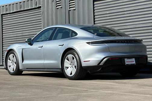 2022 Porsche Taycan Base (A2)