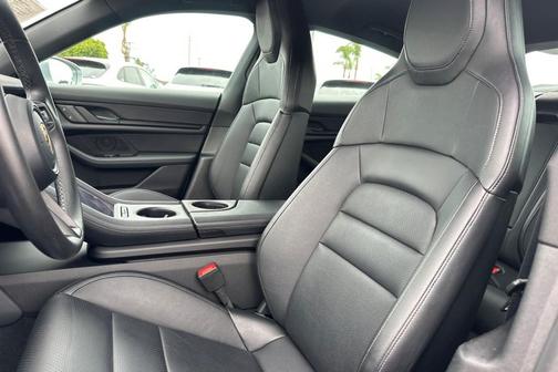 2022 Porsche Taycan Base (A2)