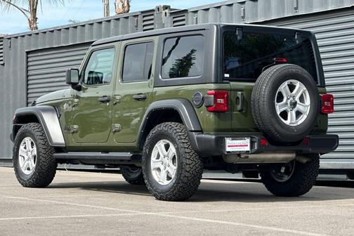 2022 Jeep Wrangler Unlimited Sport