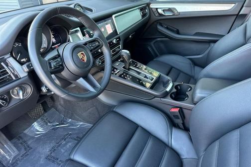 2024 Porsche Macan S