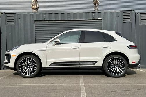 2026 Porsche Macan Macan