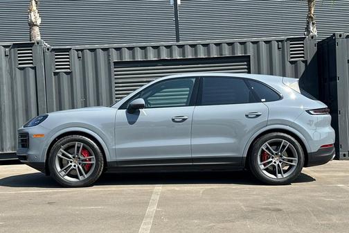 2026 Porsche Cayenne S
