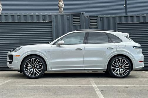 2026 Porsche Cayenne Cayenne