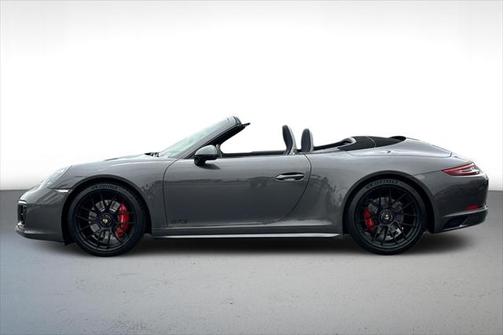 2019 Porsche 911 Carrera GTS