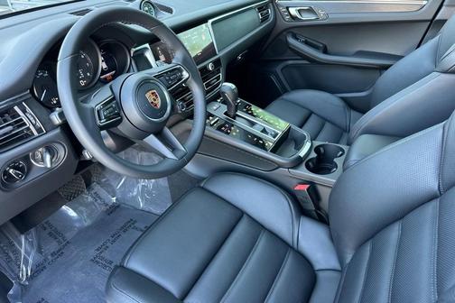 2026 Porsche Macan GTS