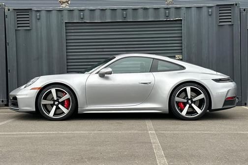 2026 Porsche 911 Carrera 4S