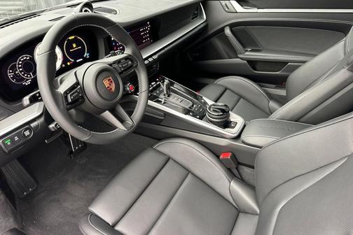 2026 Porsche 911 Carrera 4S