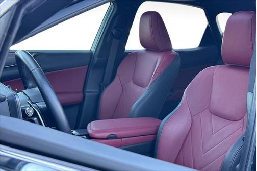 2022 Lexus NX 450h+ Luxury