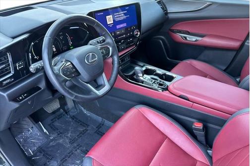 2022 Lexus NX 450h+ Luxury