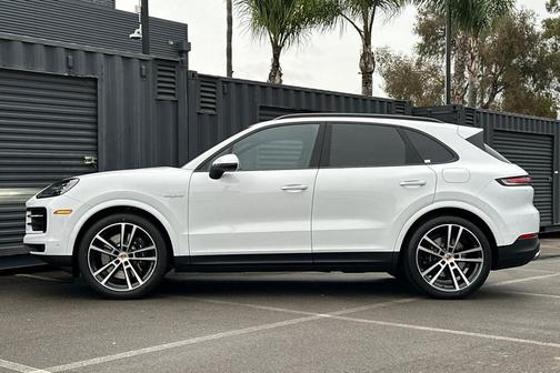 2026 Porsche Cayenne Cayenne S E-Hybrid