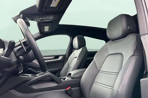 2024 Porsche Cayenne S