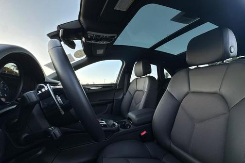 2024 Porsche Macan T
