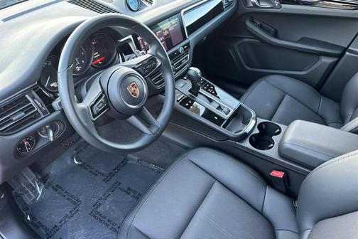 2024 Porsche Macan T