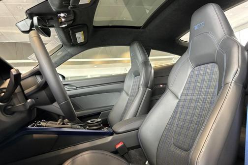 2026 Porsche 911 Carrera